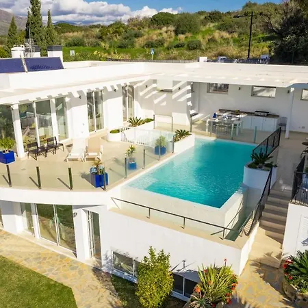 Hesla Villa Estepona
